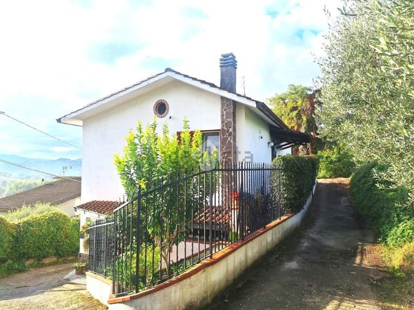 casa indipendente in vendita a Paliano in zona Costa Croce