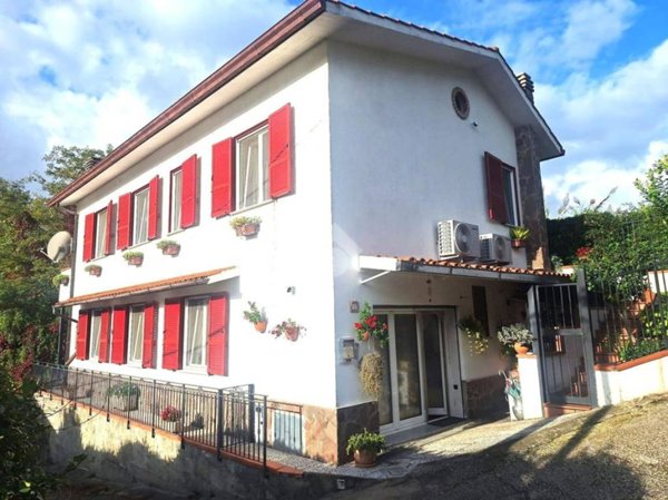 casa indipendente in vendita a Paliano in zona Costa Croce