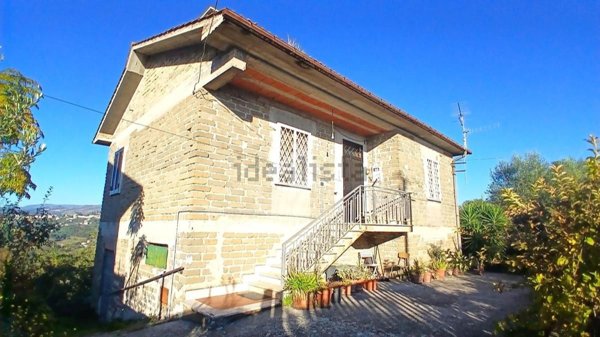 casa indipendente in vendita a Paliano