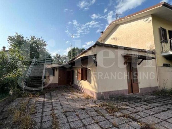 casa indipendente in vendita a Paliano