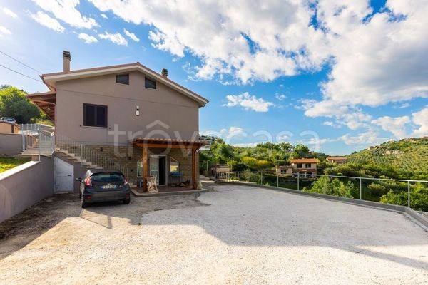 casa indipendente in vendita a Paliano in zona Colle Mortola