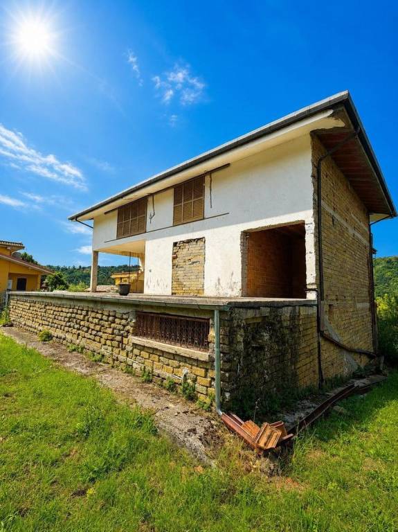 casa indipendente in vendita a Paliano in zona Sant'Anna