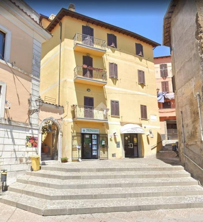 appartamento in vendita a Paliano in zona Sant'Anna