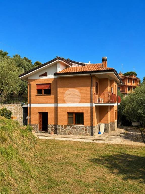 casa indipendente in vendita a Paliano in zona Sant'Anna