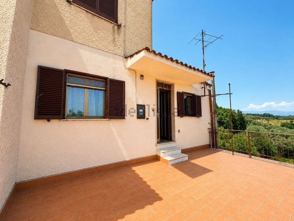 casa semindipendente in vendita a Paliano in zona Costa Croce