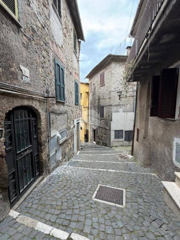 appartamento in vendita a Paliano in zona Sant'Anna