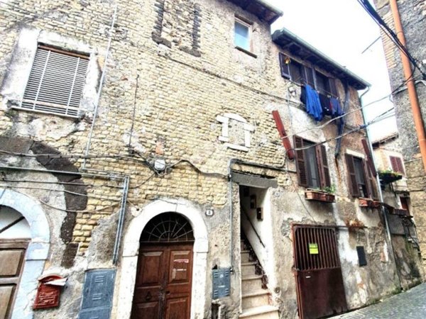 appartamento in vendita a Paliano in zona Sant'Anna