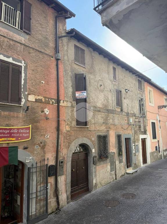 appartamento in vendita a Paliano in zona Sant'Anna