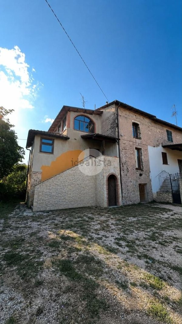 appartamento in vendita a Paliano in zona Sant'Anna