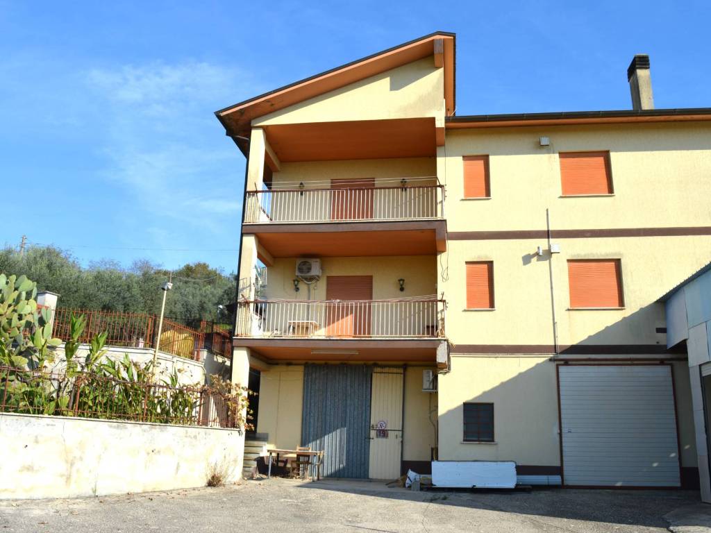 casa indipendente in vendita a Paliano in zona Costa Croce