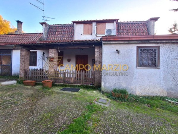 casa indipendente in vendita a Paliano in zona Costa Croce