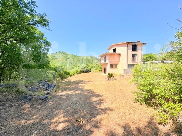 casa indipendente in vendita a Paliano in zona Terrignano
