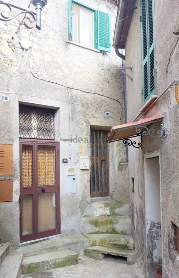 appartamento in vendita a Paliano in zona Sant'Anna