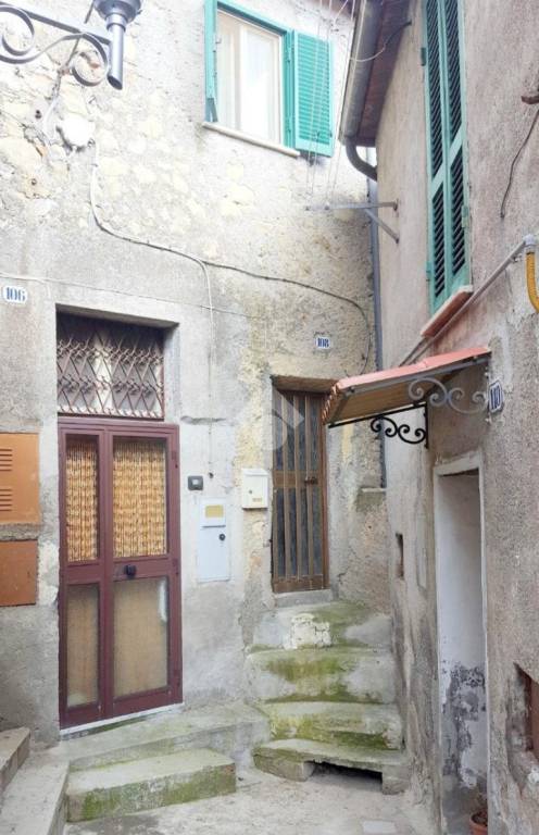 appartamento in vendita a Paliano in zona Sant'Anna