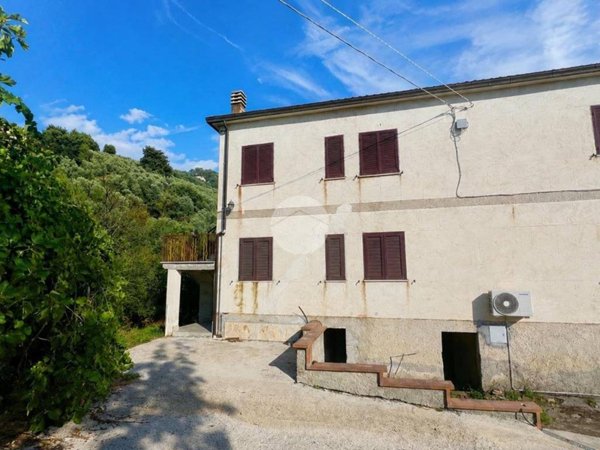 casa indipendente in vendita a Paliano in zona Costa Croce