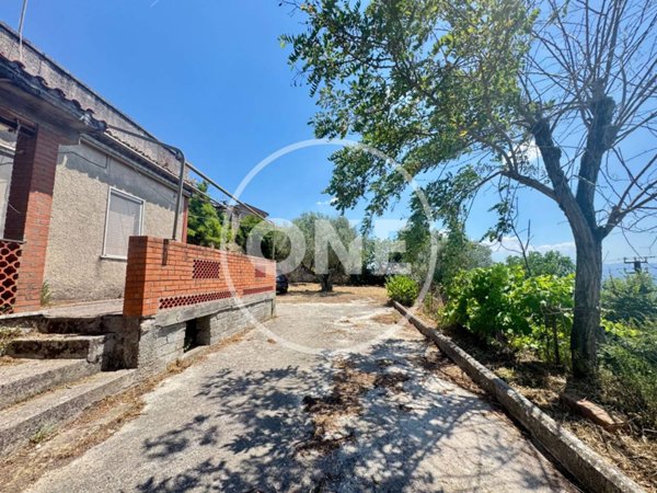 casa indipendente in vendita a Paliano in zona Costa Croce