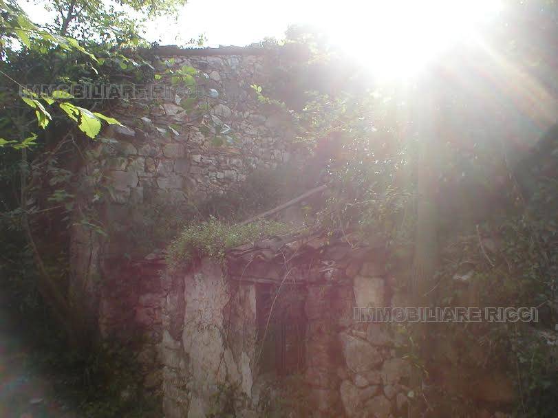 casa indipendente in vendita a Pastena