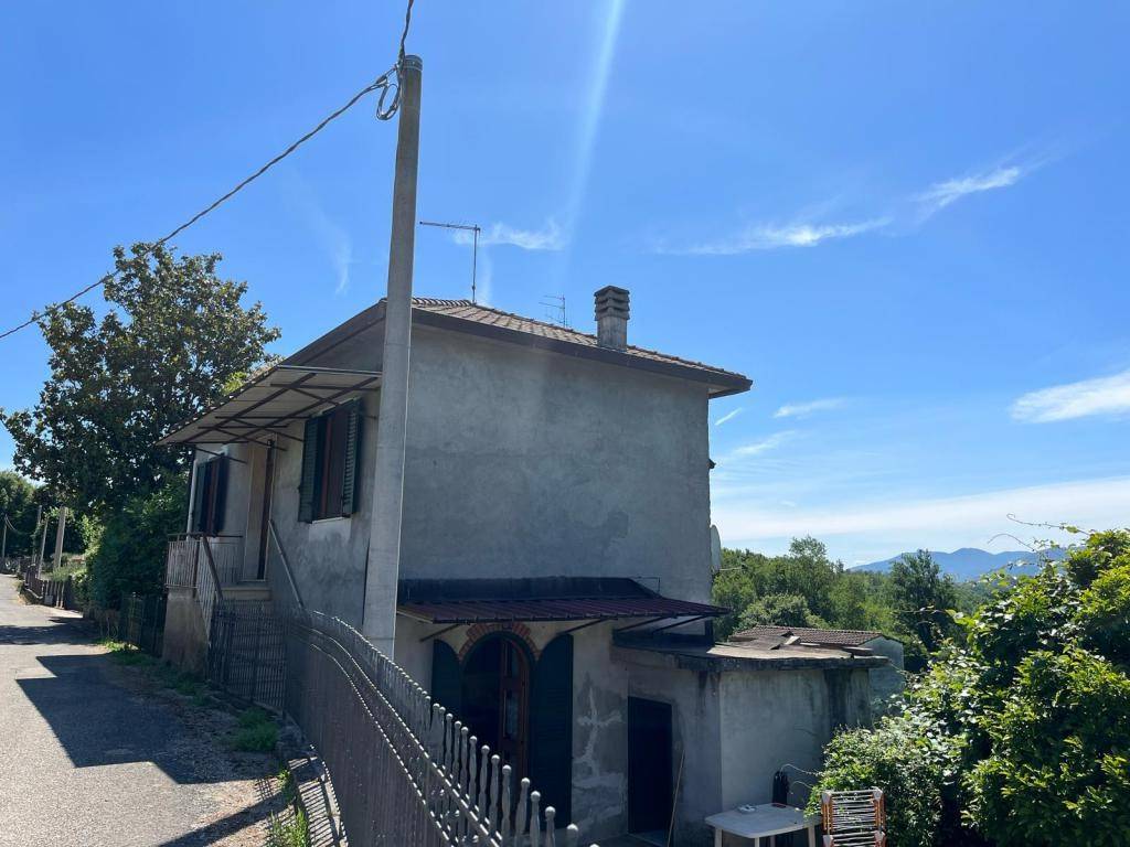 casa indipendente in vendita a Patrica