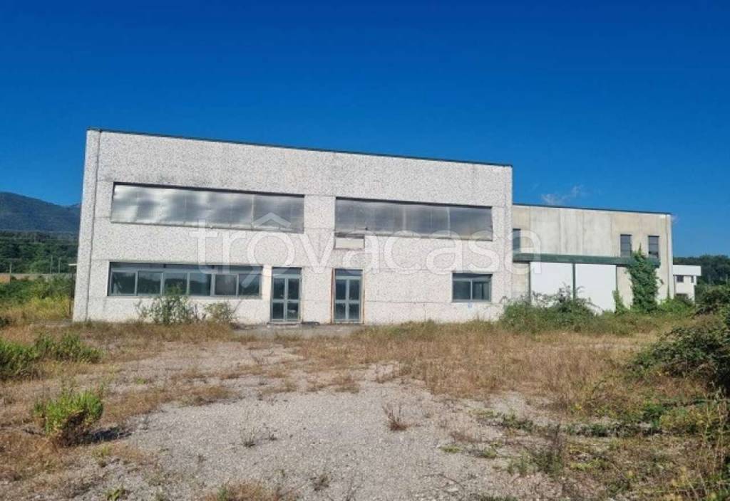 locale di sgombero in vendita a Patrica