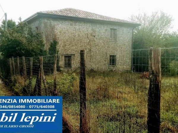 casa indipendente in vendita a Patrica