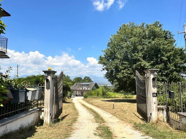 casa indipendente in vendita a Patrica