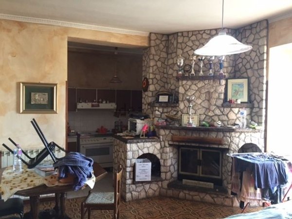 casa indipendente in vendita a Patrica