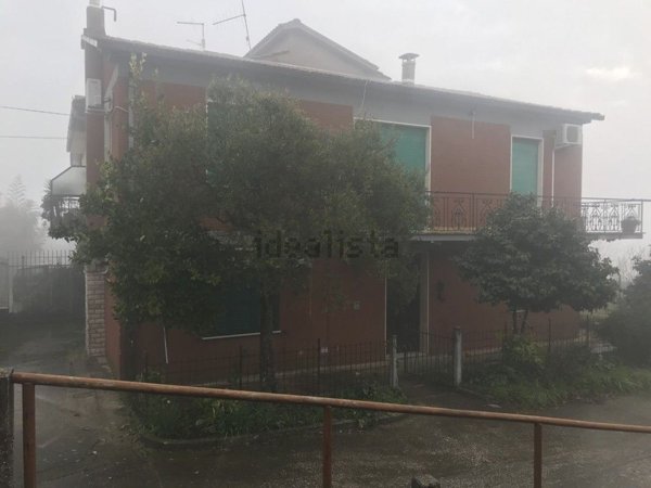 casa indipendente in vendita a Patrica