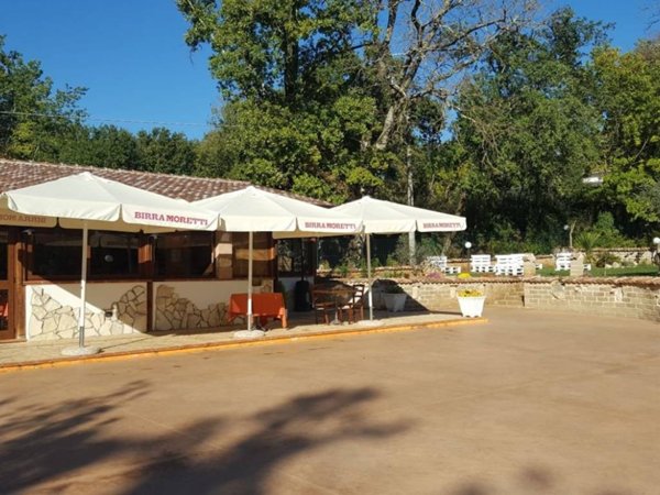 negozio in vendita a Patrica