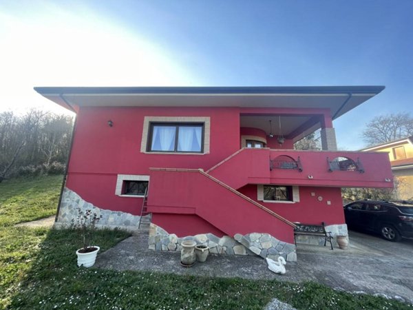 casa indipendente in vendita a Patrica