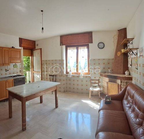 appartamento in vendita a Patrica