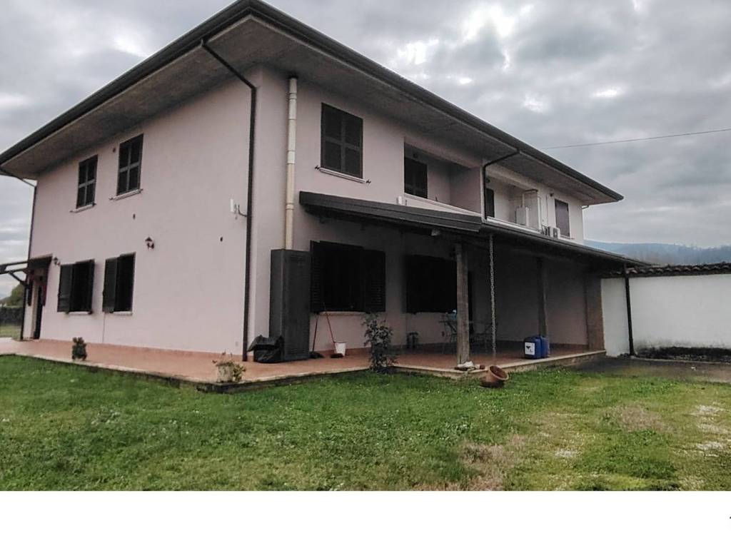 appartamento in vendita a Patrica