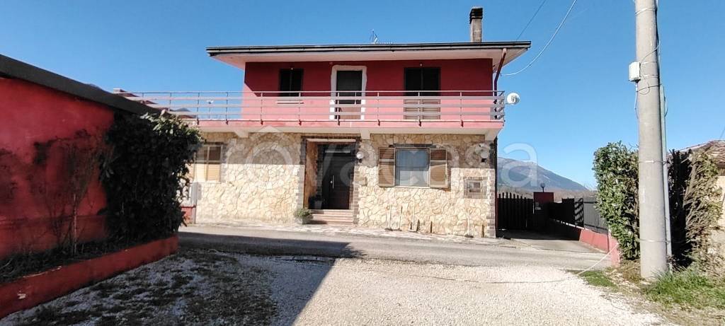 casa indipendente in vendita a Patrica