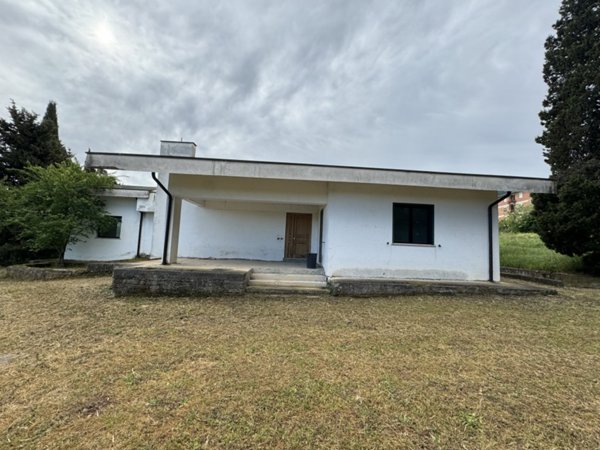 casa indipendente in vendita a Patrica