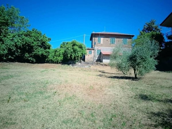 casa indipendente in vendita a Patrica