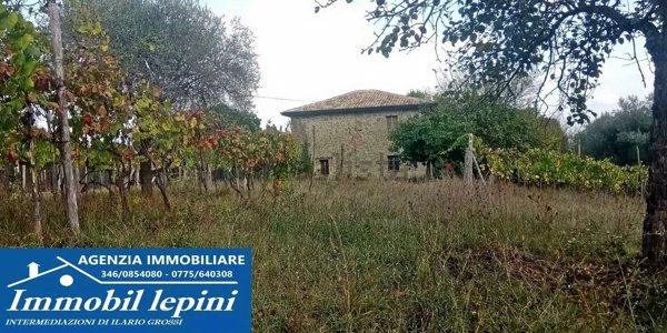 casa indipendente in vendita a Patrica