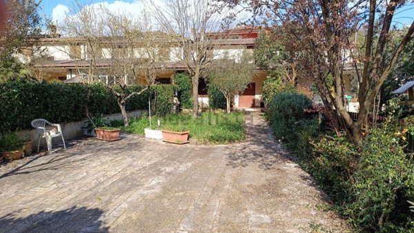 casa indipendente in vendita a Patrica
