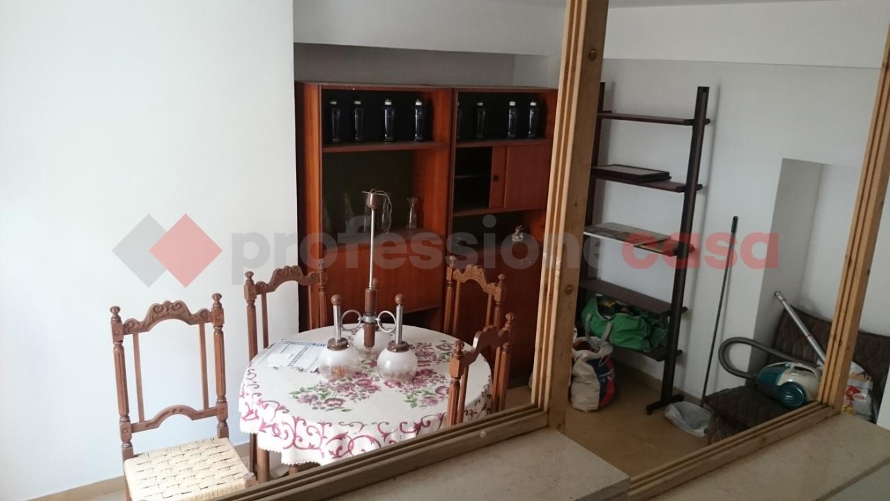 casa indipendente in vendita a Pescosolido