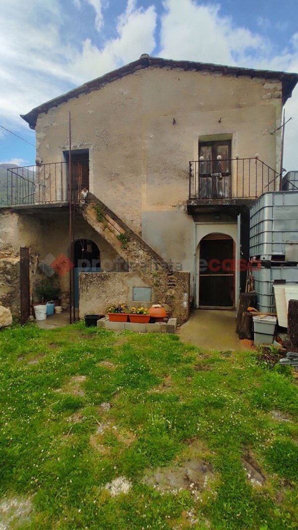 quadrivano in vendita a Pescosolido