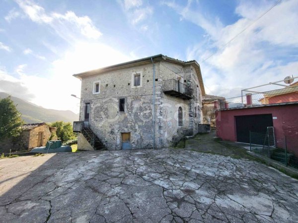 casa indipendente in vendita a Picinisco