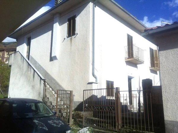 casa indipendente in vendita a Picinisco