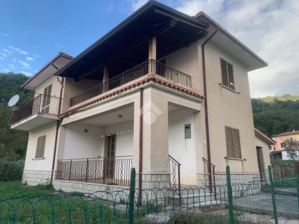 casa indipendente in vendita a Picinisco