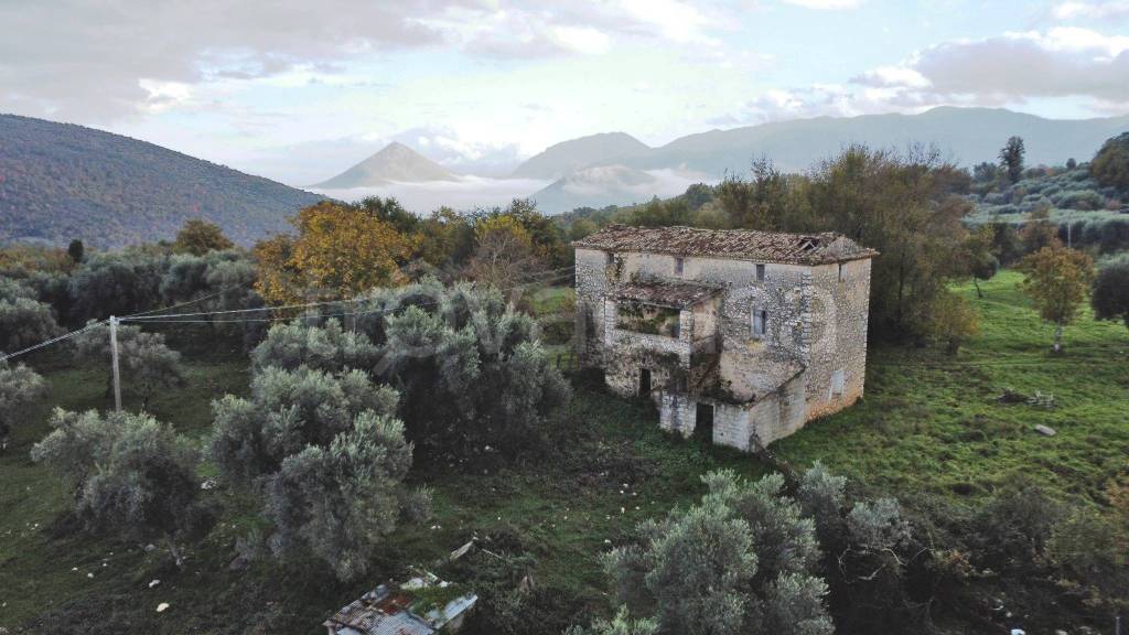 terreno agricolo in vendita a Pico