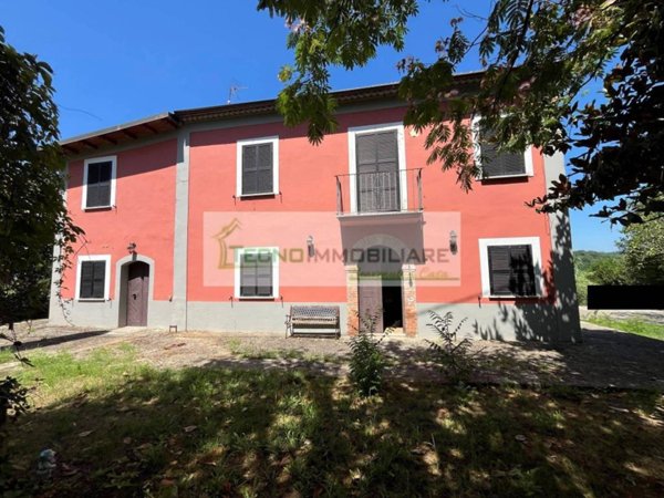 casa indipendente in vendita a Pico