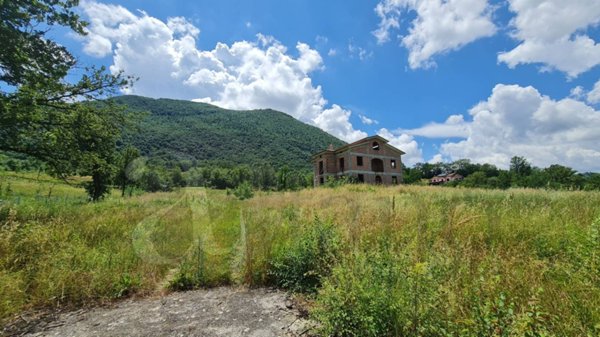 casa indipendente in vendita a Pico