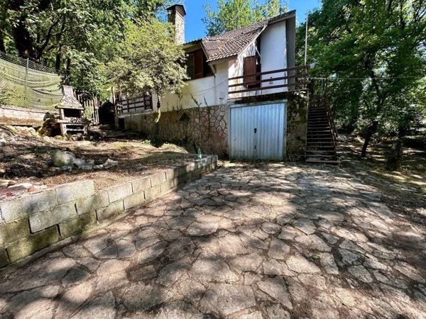 casa indipendente in vendita a Pico