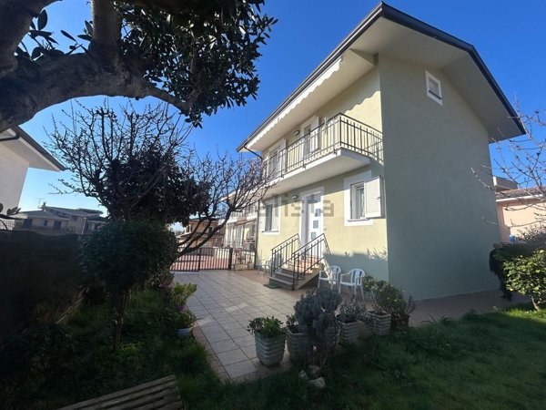 casa indipendente in vendita a Piedimonte San Germano