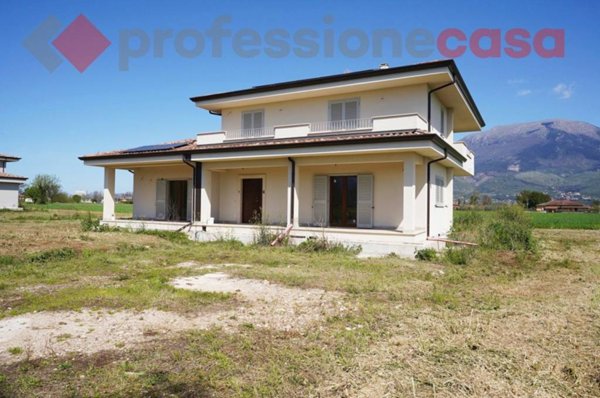 casa indipendente in vendita a Piedimonte San Germano