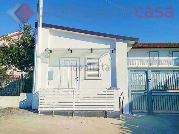 casa indipendente in vendita a Piedimonte San Germano