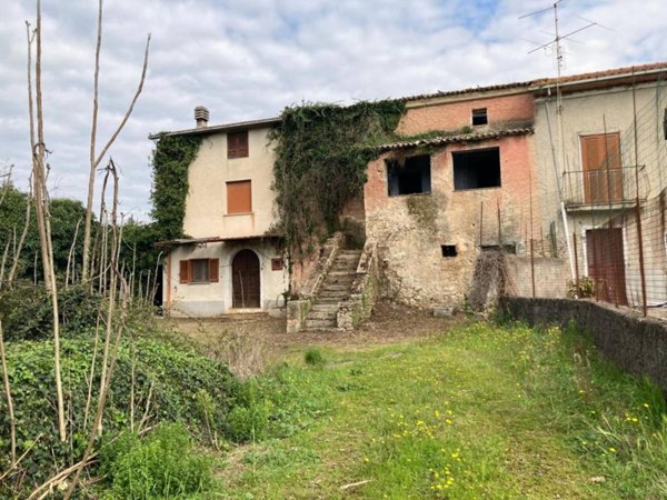 casa indipendente in vendita a Piedimonte San Germano