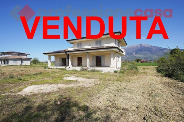 casa indipendente in vendita a Piedimonte San Germano
